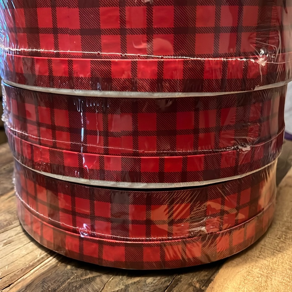 6 LARGE Christmas Gift Boxes, Holiday Cookie Boxes Santa Wreath Buffalo Plaid
